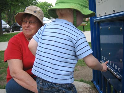 hatsandmusicatpark.jpg