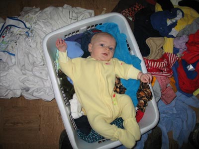 laundrybaby1104.jpg