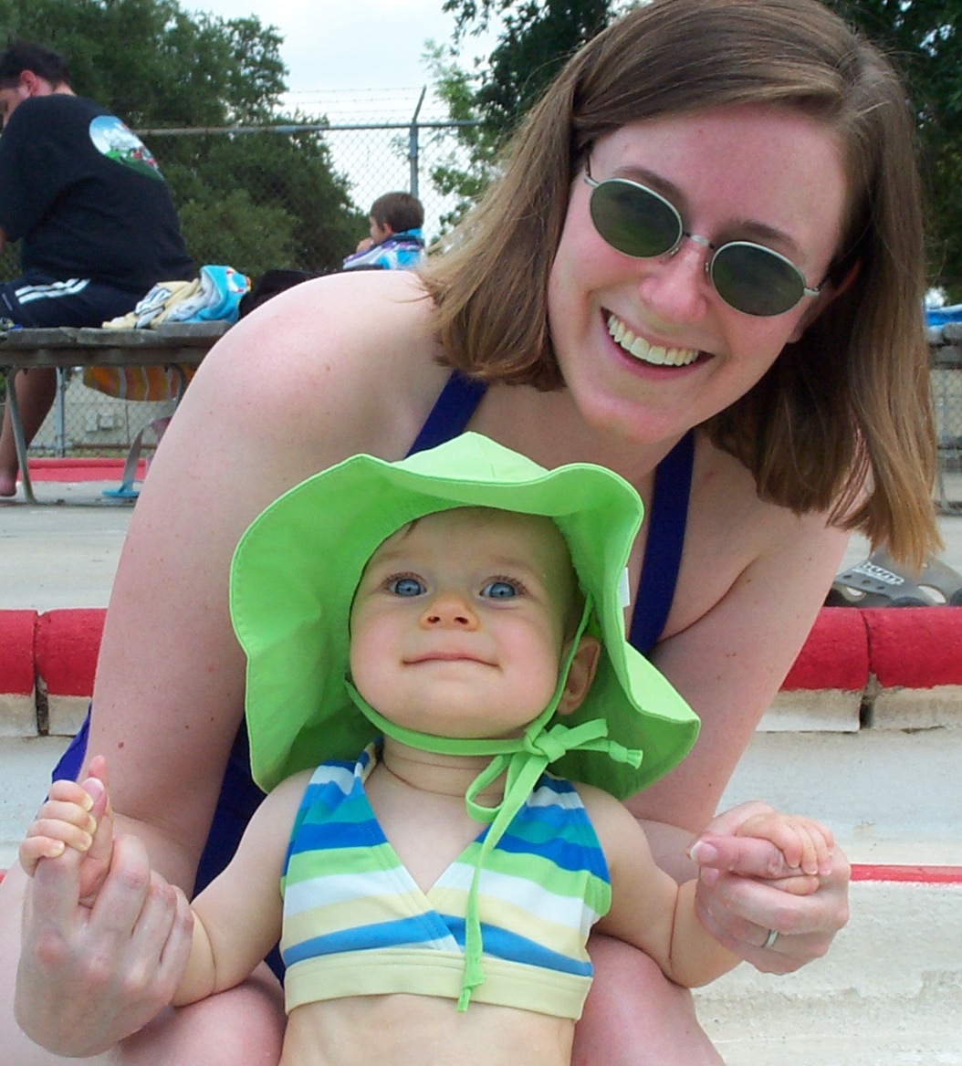 070505_PoolMommyCrop.jpg