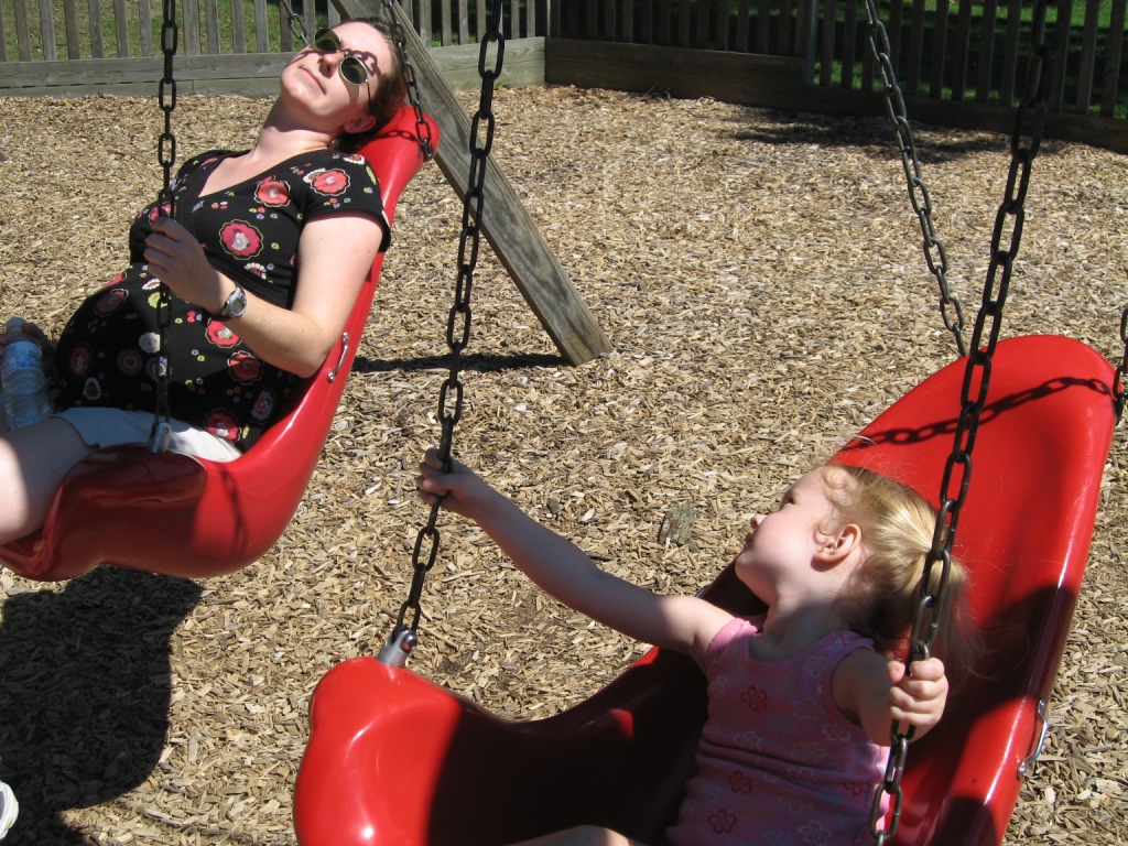 090207_RelaxedSwingingMommyBlog.jpg