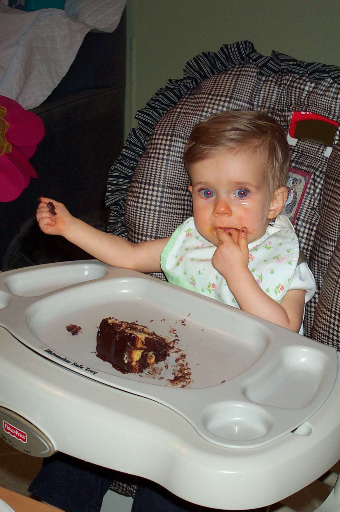 102605_TastingCake.jpg