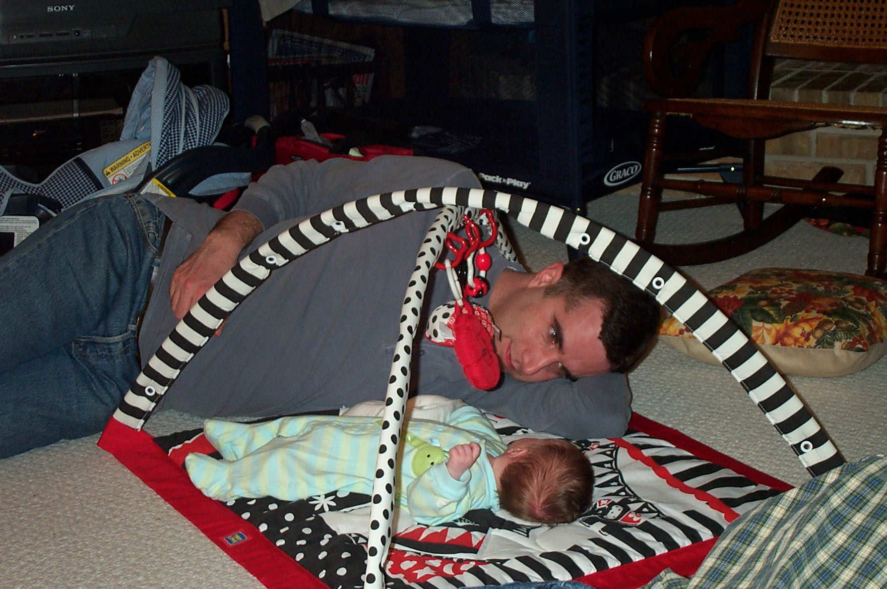 112504_PlayingwithDaddy.jpg