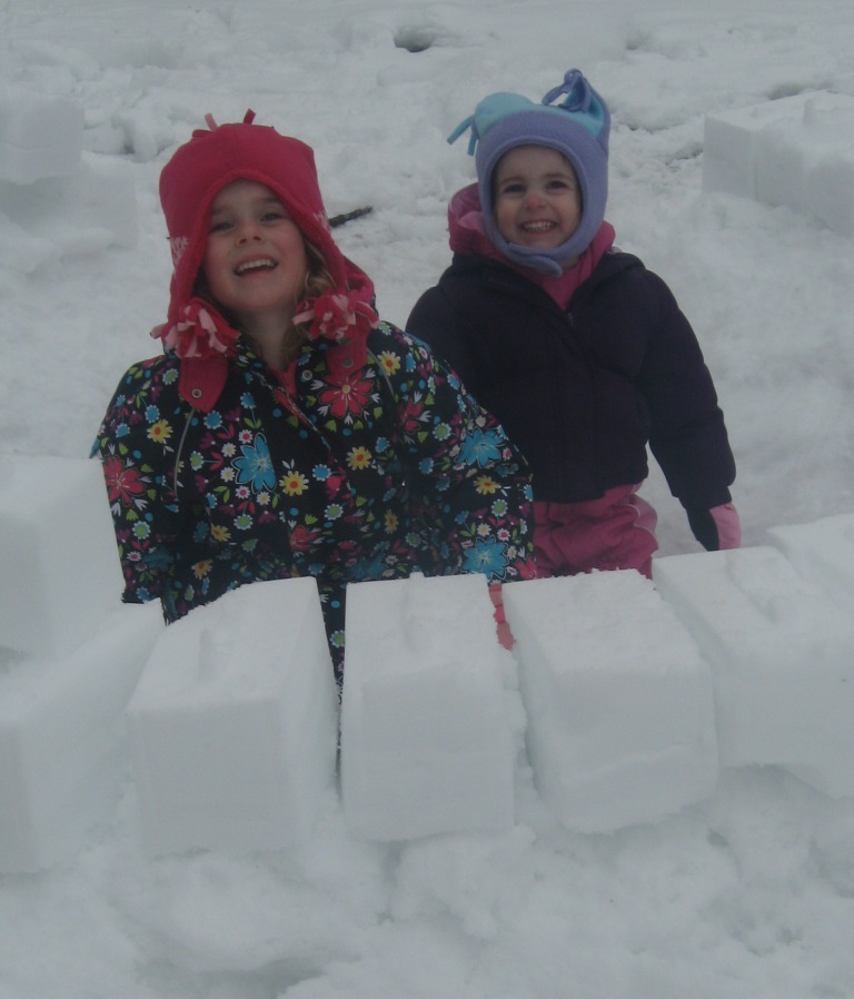 022110_GirlsSnowCastle2Blog.jpg