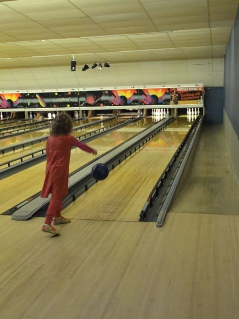 122711_BowlingL.jpg